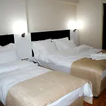 安雅斯维酒店 代尼兹利