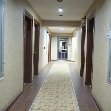 Anya Hotel