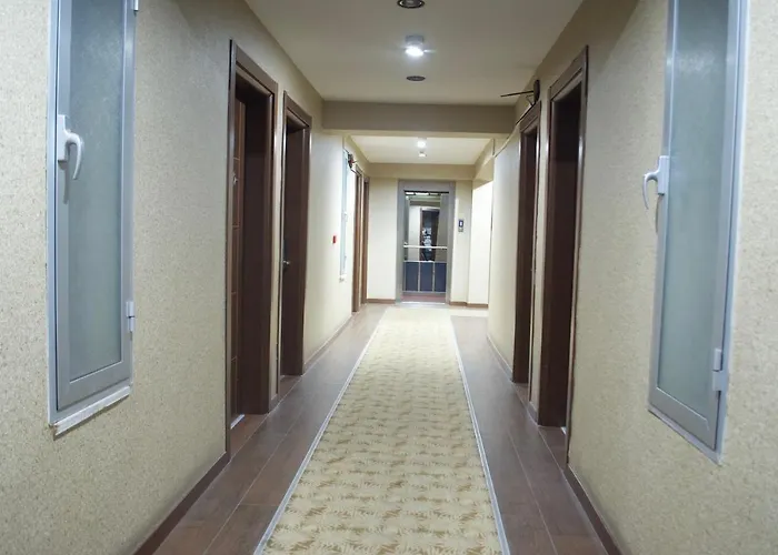 Anya Hotel