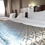 Anya Hotel