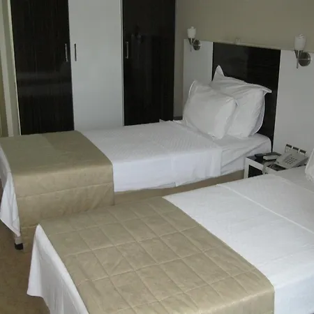 Hotel Anya 3*